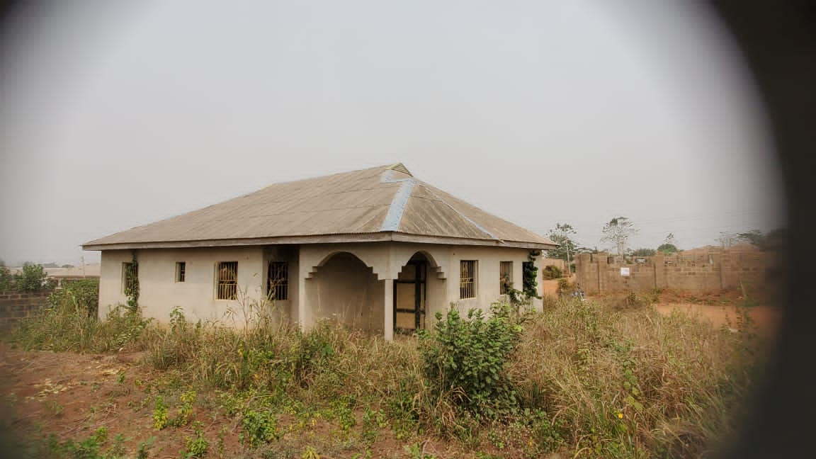 This is property is a three-bedroom flat and available for sale at Oke Ela, Ilaro, Ogun State